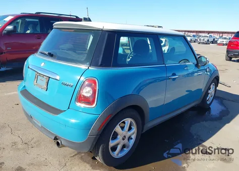 2008 Mini Cooper z USA, uszkodzony, nr VIN WMWMF33548TT61425